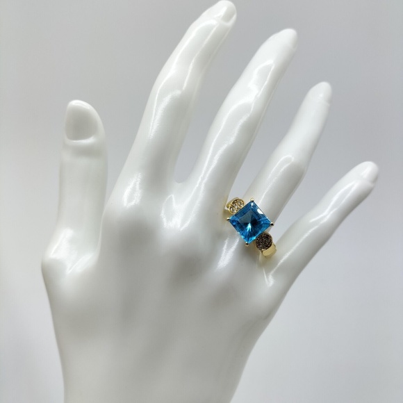 Vintage Jewelry - Unique Vintage Blue Topaz Yellow Gold Ring 4.45 CT